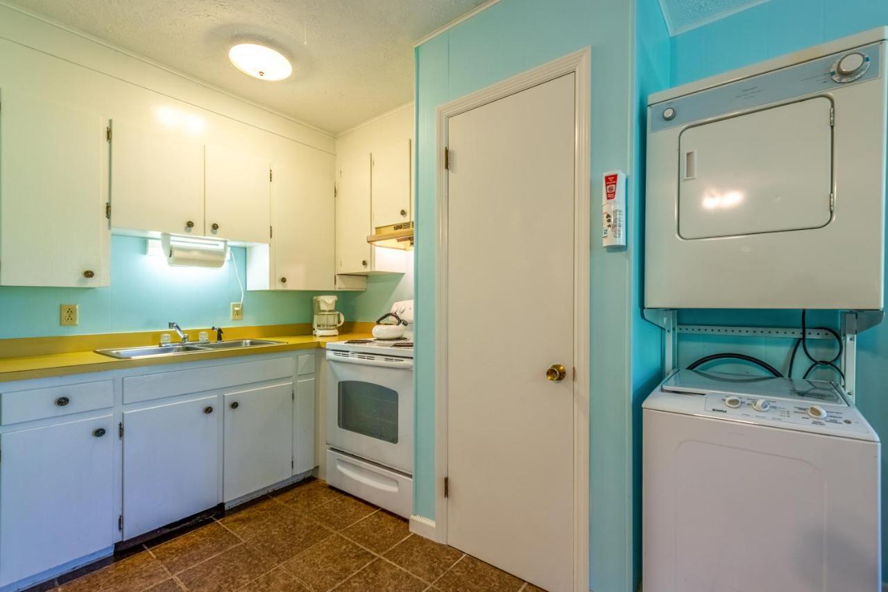 Hood Lower Lake Junaluska エクステリア 写真
